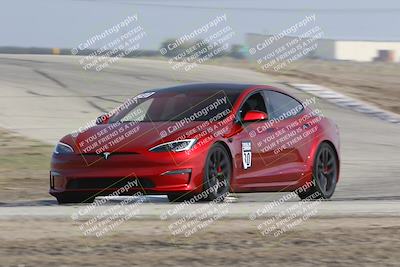 media/Oct-19-2025-Speed Ventures (Sun) [[a6e7fe67be]]/TC B/Session 2 (Outside Grapevine)/